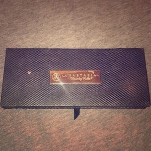 Anastasia Beverly Hills SELF-MADE palette